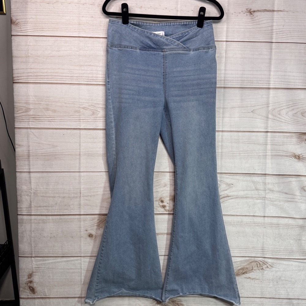 Vanilla Star Light Wash Crossover Waist Flare Bell Bottom Jeans Large
